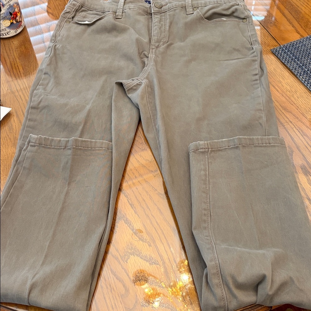 Straight Leg Women's Jeans in Olive Taupe size 6